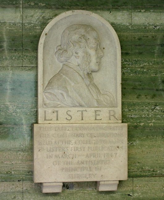 Joseph Lister's memorial tablet, Royal College of Surgeons, London - 02.JPG